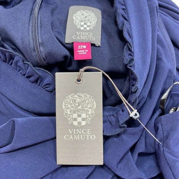 Plus Size Women's Vince Camuto Ruffle Collar Jumpsuit - Picture 10 of 10